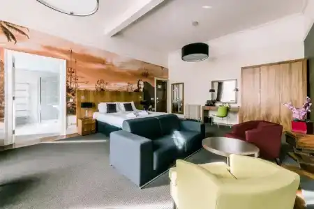 The Place - 0