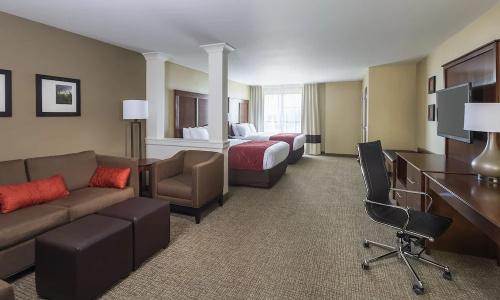 Comfort Suites Medical Center - 44