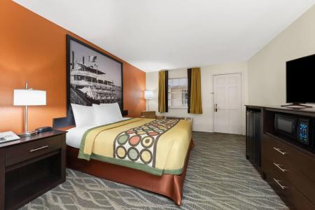 Super 8 by Wyndham New Orleans - 12
