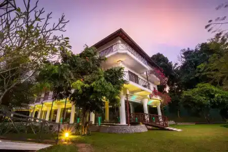 Mahaweli Reach - 32