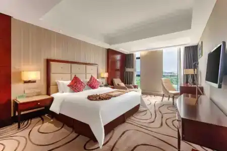 White Horse Lake Jianguo - 44