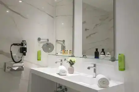 Golden Tulip Cannes De Paris - 221