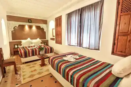 Riad Nakhla - 29