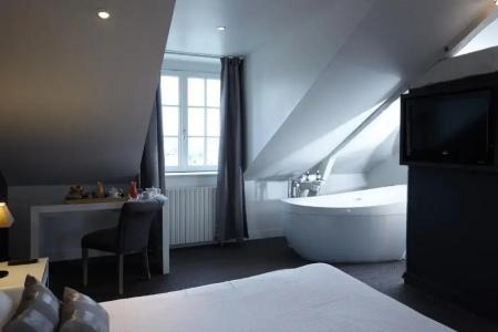 Best Western Le Cheval Blanc -Centre- Vieux Port - 129