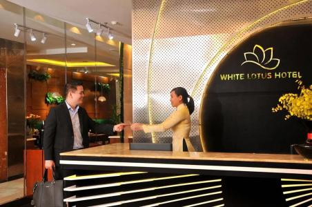 White Lotus - 41