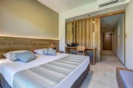 White Olive Elite Laganas - 68