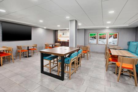 Hampton Inn - 35