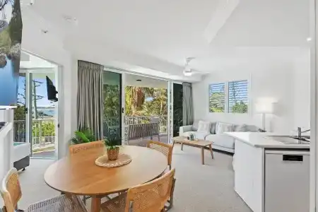 Crystal Bay On The Broadwater - 249