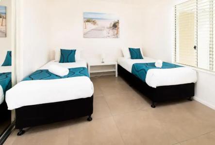 Noosa River Palms - 176