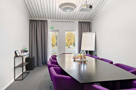 Tylebackl; Sure Collection by Best Western - 2