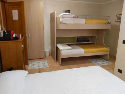 Vittoria Guest House Salerno - 20