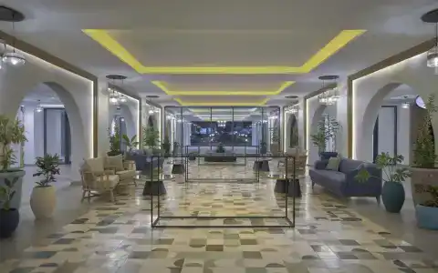 Hilton Skanes Beach - 40