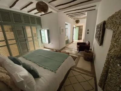 Riad Timila - 82