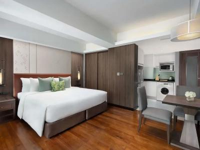 Legacy Suites Sukhumvit - Sha Extra Plus - 76
