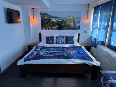 Botel Gracia - 79