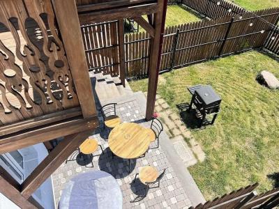 Motives Inn - 108