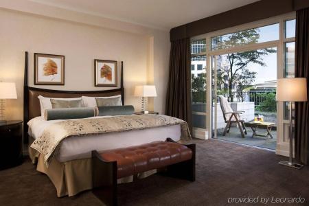 Fairmont Waterfront - 46