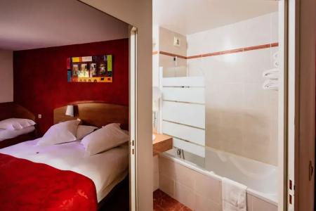 Kyriad Nîmes Ouest A9 - 55
