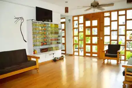 G 10 Beach Inn - 9