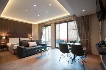 Athens Platinum Rooms and Suites - 13