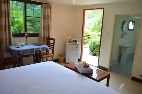 Home Stay Stc Bed And Breakfast - 48