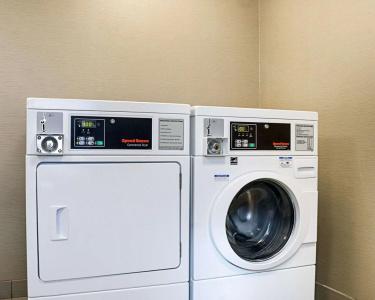 Comfort Suites Medical Center - 29