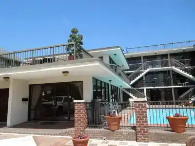 Alamar Resort Inn - 0