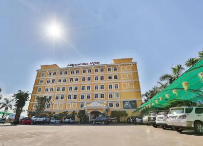 Na Chateau សណ្ឋាគារណាហ្សាតូ - 0