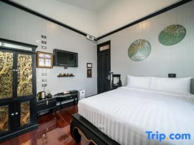 De Phanakron Boutique - 134