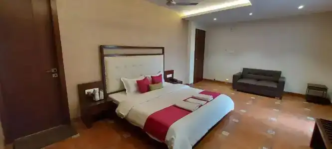 The Palm Aryan - a Boutique - 11
