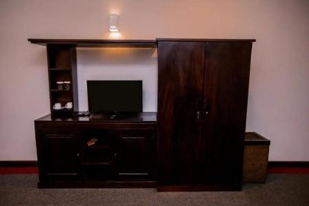 St.Lachlan & Suites - 4