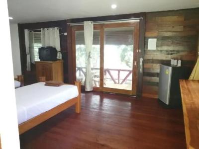 Jansom Beach Resort - 54