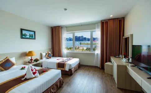 Halong Harbour - 9