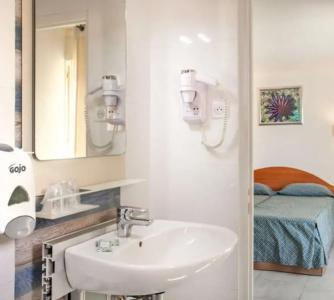 Le Neptune & Spa - 62