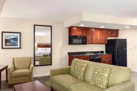 Hampton Inn - Colchester - 67