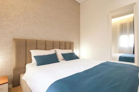 Golden City & Spa - 29