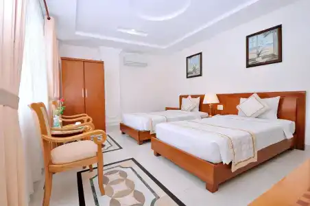 Tan Hoang Long - 5