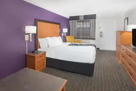 Baymont by Wyndham Woodruff Rd - 23