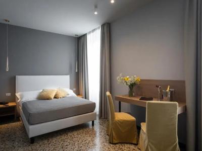 Hnn Luxury Suites - 27
