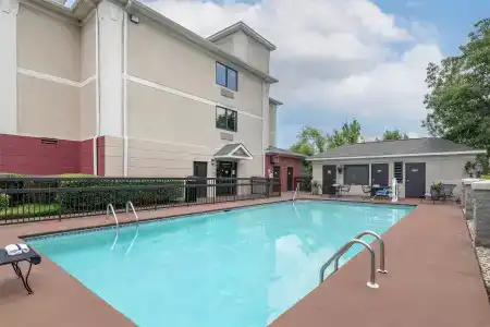 Best Western West - 15