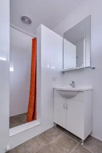 ibis Styles - 33