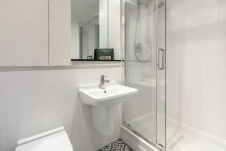 Marlin Canary Wharf - 105