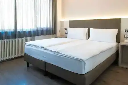 Ariston - 24
