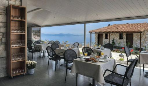 Karavia Lux Inn - 16