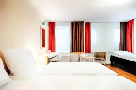 ibis Bonn - 42