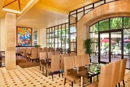 Sheraton Phoenix Crescent - 38