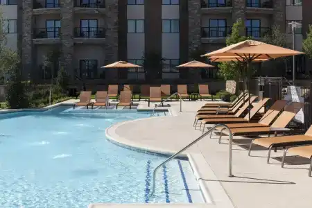 Courtyard by Marriott Alliance Town Center - 16