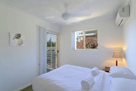 Sea Breeze on Main Beach - 28