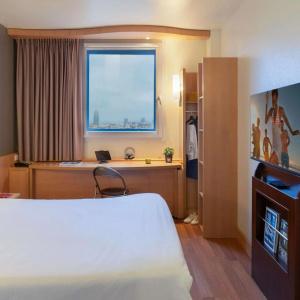 Ibis Barcelona Meridiana - 5