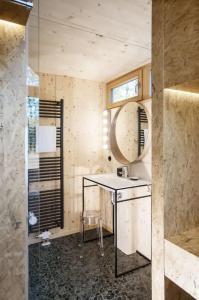 V-Hotel - 35